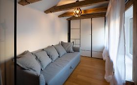 Merkela Loft Apartment Beside Vermanes Park