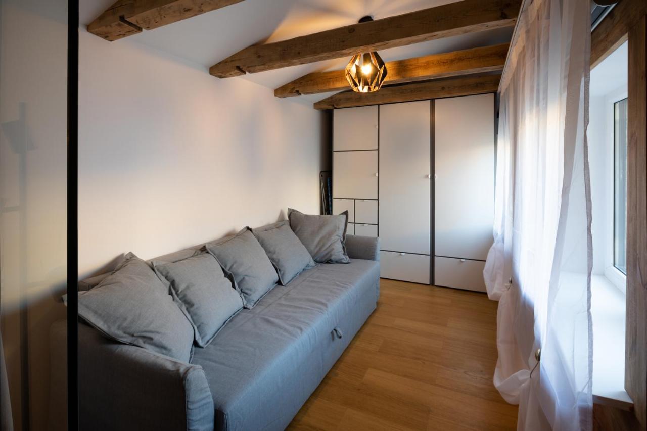 Merkela Loft Apartment Beside Vermanes Park Riga Exterior photo